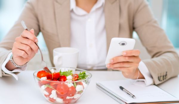 Illustration de l'article « Pause déjeuner » et temps de travail effectif : quelle différence ?