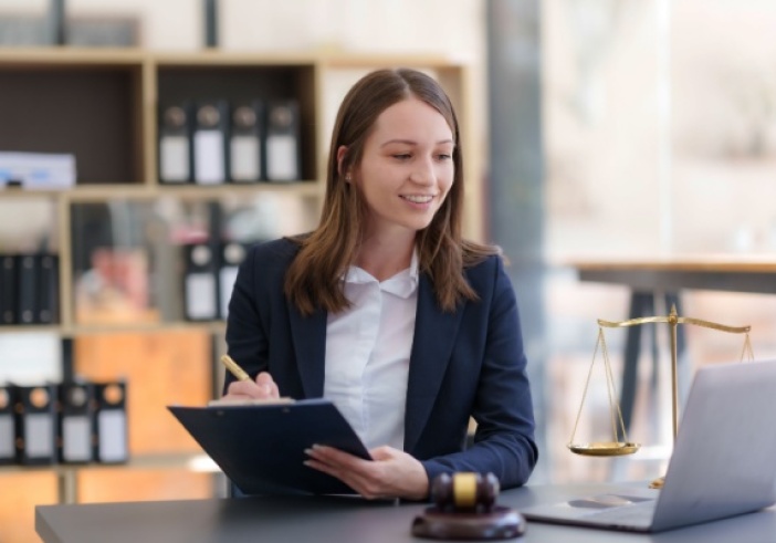 Illustration de l'article : Avocat : une collaboration libérale qui tourne court…