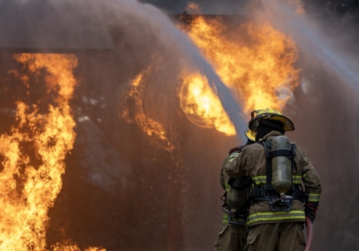 Illustration de l'article : Incendies : le délai de demande d’activité partielle est porté à 45 jours
