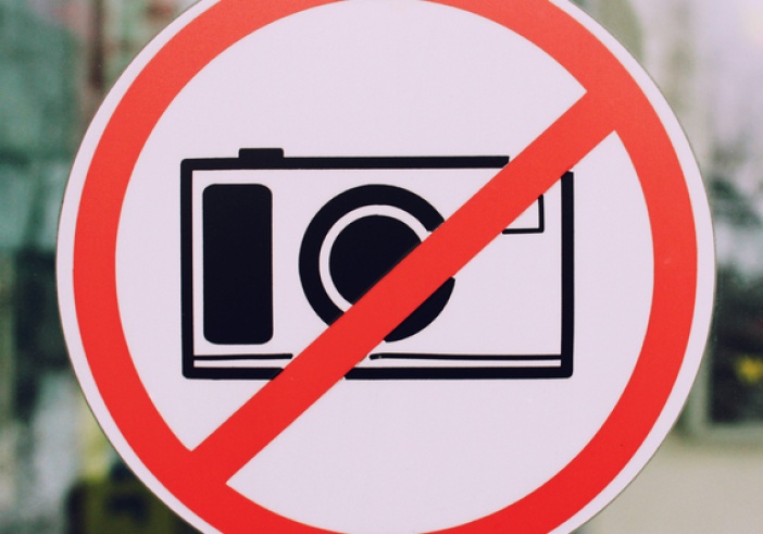 Illustration article : Droit à l’image des salariés : quelles conséquences en cas de retrait de l’accord ?