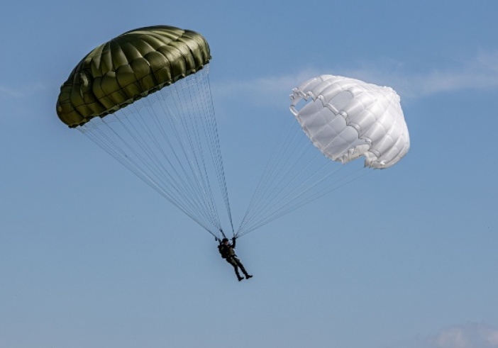 Illustration de l'article : TVA à taux réduit : et pour les professionnels de parachutisme ?