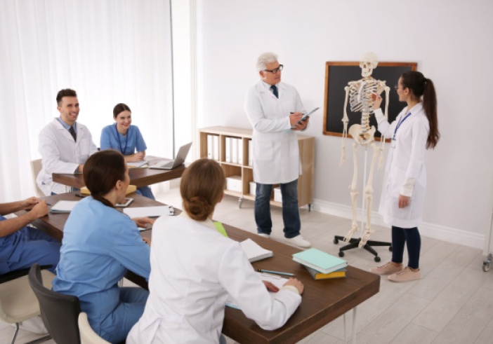Illustration article : Enseignement supérieur privé : attention aux contrats !