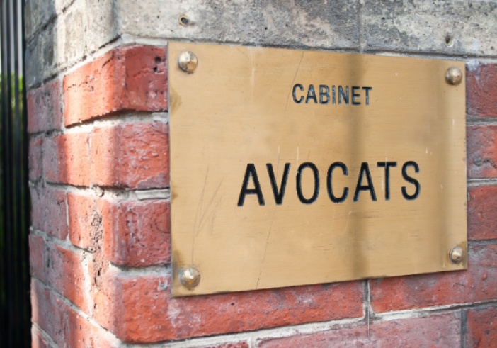 Illustration de l'article : Avocat : une collaboration libérale qui cache une activité salariée ?