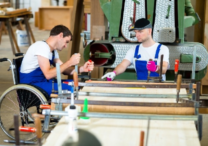 Illustration de l'article : Travailleurs handicapés en ESAT : un parcours professionnel encadré