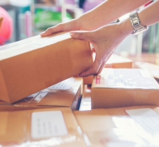 Illustration article : Taxe sur les petits colis : c’est parti