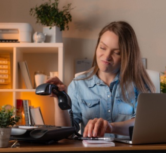 Illustration article : De quel délai dispose un opérateur de téléphonie pour demander le paiement d&#039;une indemnité de résiliation ?