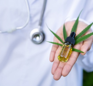 Illustration article : L&#039;expérimentation sur le cannabis thérapeutique joue les prolongations