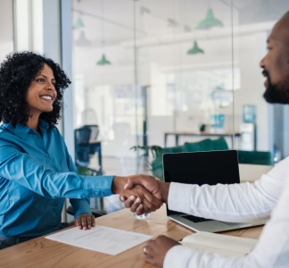 Illustration article : Un partenariat entre l'URSSAF et les impôts pour faciliter les démarches des travailleurs indépendants