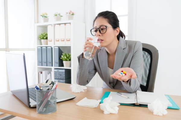 Illustration de l'actualité C’est l’histoire d’un salarié en arrêt maladie… qui continue de travailler… 