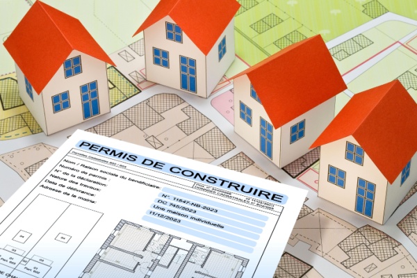 Illustration de l'actualité C’est l’histoire d’un propriétaire, d’un permis de construire et d’une mairie lente à réagir…